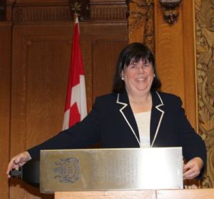 Jo Bannatyne-Cugnet with the Time Capsule